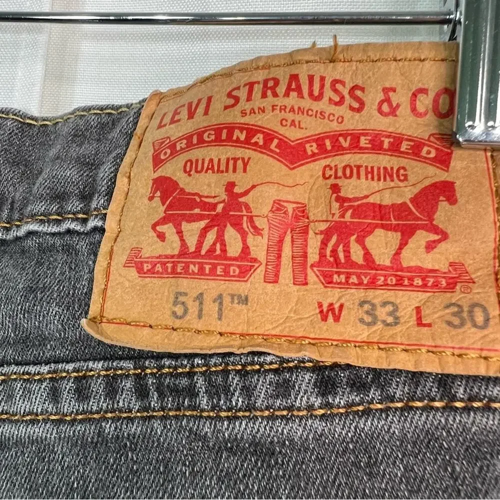 Levi’s 511 Black Charcoal Distressed Slim Fit Jean size W30 x L33